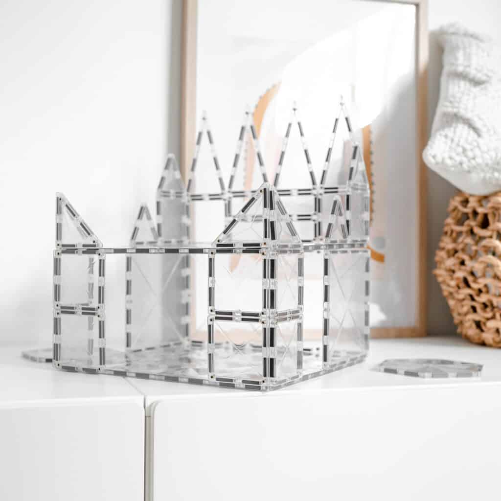 Clear Magnetic Tiles Starter Pack.- Connetix